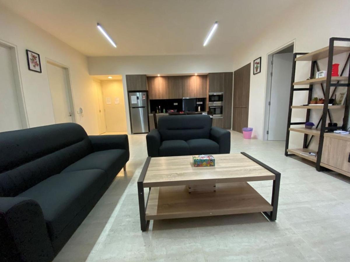 By The Sea Beachfront Penang باتو فيرينغي المظهر الخارجي الصورة